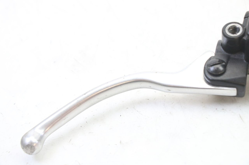 photo de FRONT BRAKE MASTER CYLINDER PIAGGIO NRG POWER PUREJET 50 (2018 - 2021) - Alternative perspective