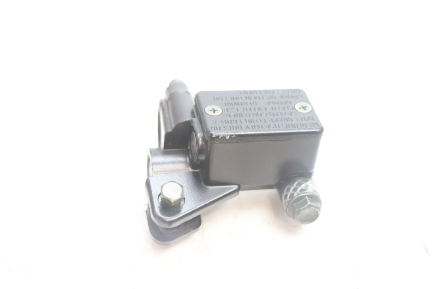 photo de FRONT BRAKE MASTER CYLINDER JM MOTORS OLDIES 4T 50 (2020 - 2026) - Zoom on usage condition