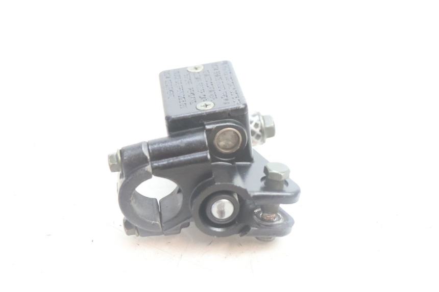 photo de FRONT BRAKE MASTER CYLINDER JM MOTORS OLDIES 4T 50 (2020 - 2026) - Alternative perspective