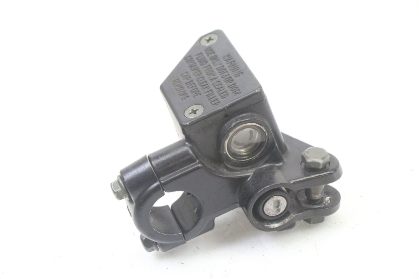 photo de FRONT BRAKE MASTER CYLINDER SYM ORBIT III 3 4T 50 (2021 - 2025) - Alternative perspective