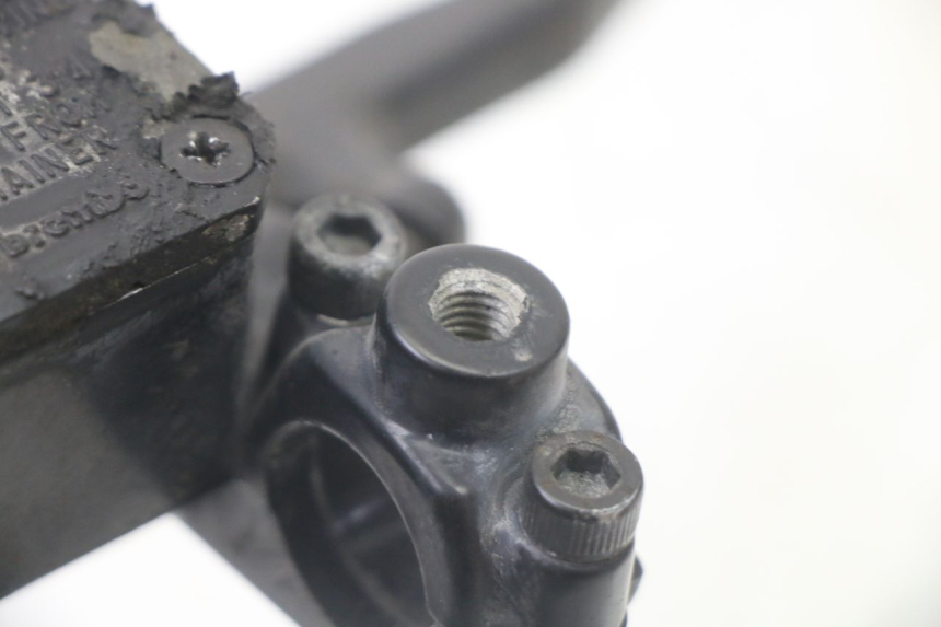 photo de FRONT BRAKE MASTER CYLINDER MBK OVETTO 4T 50 (2008 - 2016) - Alternative perspective