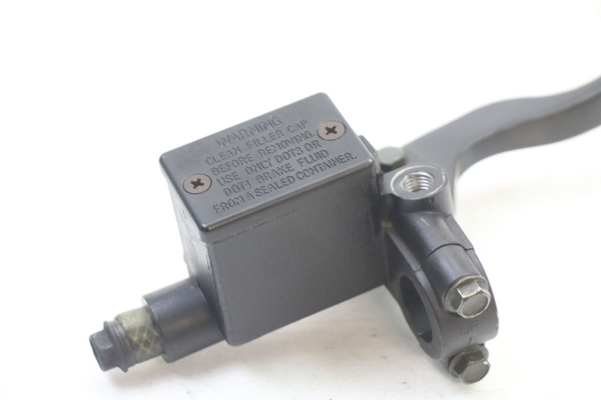photo de FRONT BRAKE MASTER CYLINDER PEUGEOT CITYSTAR 125 (2011 - 2017) - Zoom on usage condition