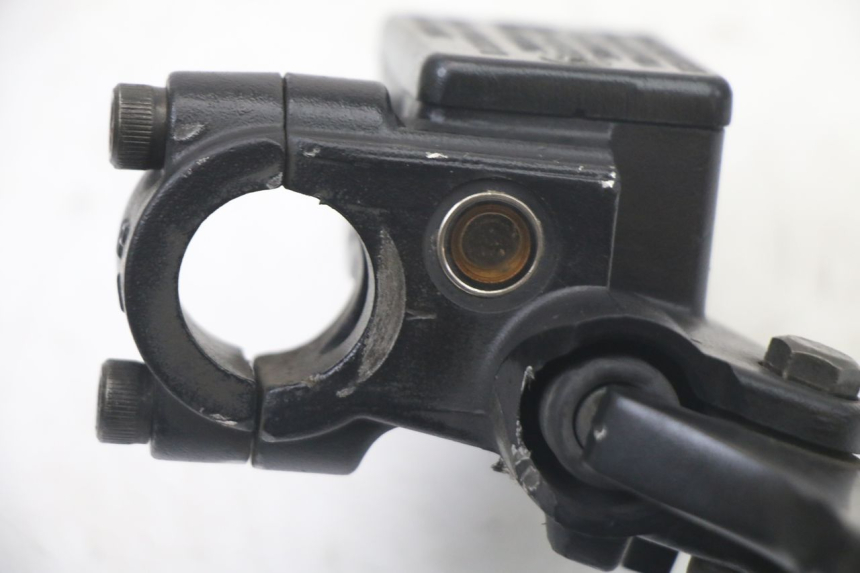 photo de FRONT BRAKE MASTER CYLINDER PEUGEOT KISBEE 4T 50 (2018 - 2022) - Technical close-up