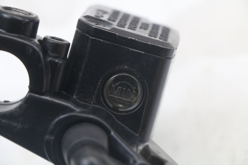 photo de FRONT BRAKE MASTER CYLINDER PIAGGIO BEVERLY 125 (1998 - 2005) - Product overview