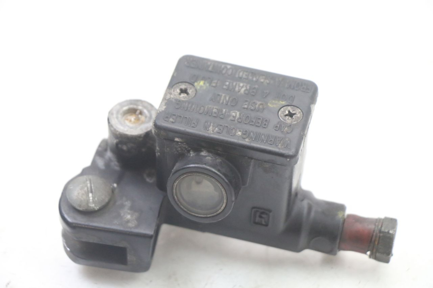 photo de FRONT MASTER CYLINDER PIAGGIO VESPA LX 2T 50 (2005 - 2013) - Component detail