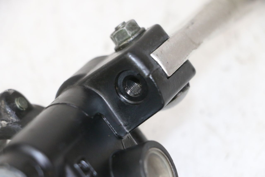 photo de FRONT BRAKE MASTER CYLINDER PIAGGIO VESPA S 2T 50 (2007 - 2014) - Zoom on usage condition