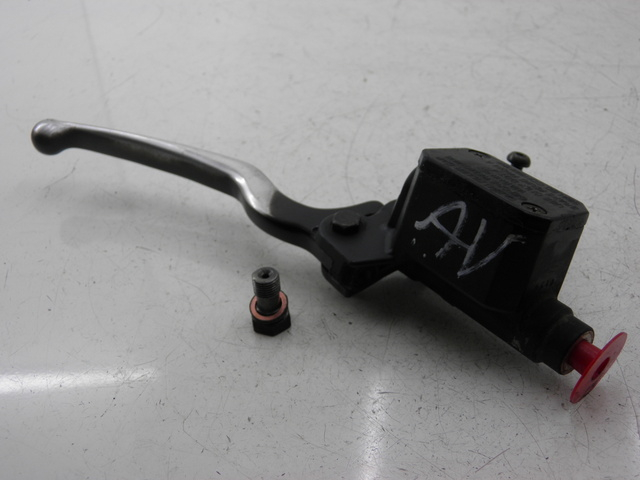 photo de FRONT BRAKE MASTER CYLINDER PIAGGIO X8 STREET 125 (2006 - 2007) - Main view