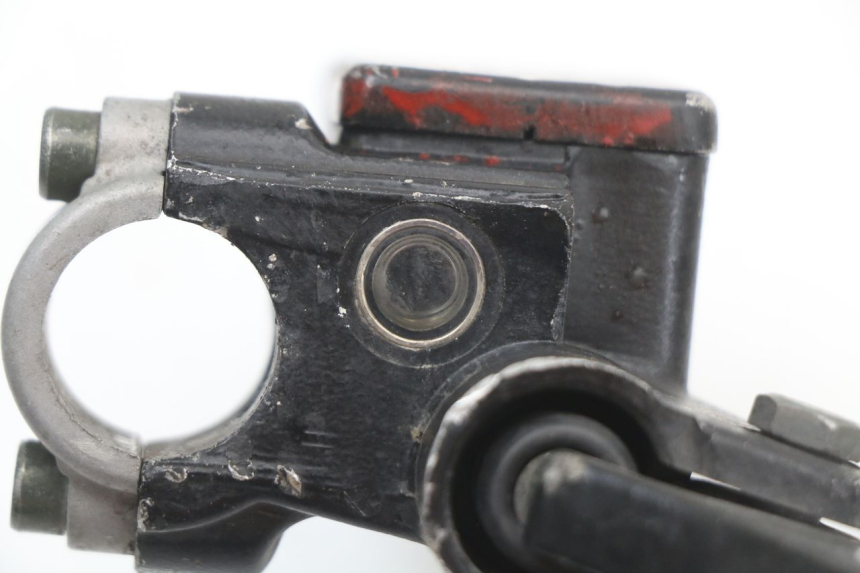 photo de FRONT BRAKE MASTER CYLINDER YCF PIT BIKE 125 (2010 - 2018) - Zoom on usage condition