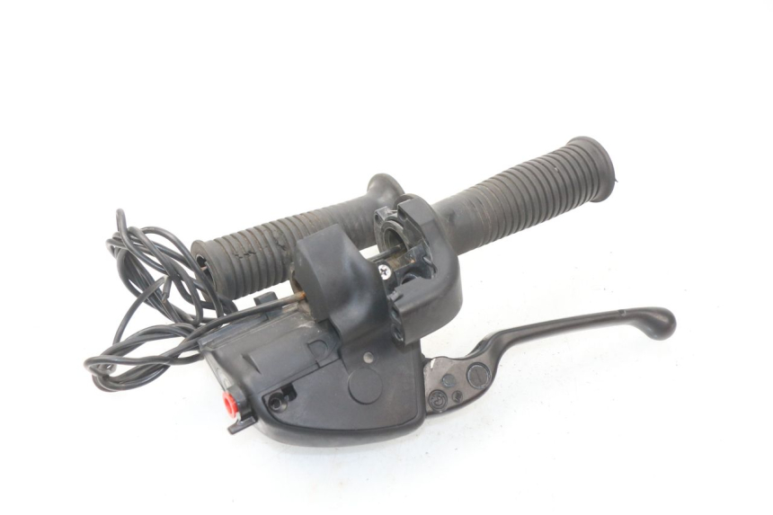 photo de FRONT BRAKE MASTER CYLINDER BMW R GS 1150 (1999 - 2004) - Component detail