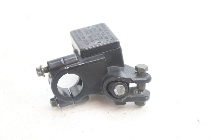 photo de FRONT BRAKE MASTER CYLINDER VASTRO R-ONE 4T 50 (2014 - 2022) - Alternative perspective