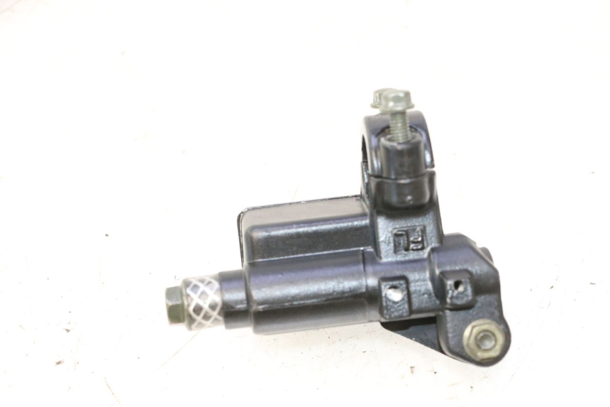 photo de FRONT BRAKE MASTER CYLINDER LAZIO RENO 50 (2016 - 2021) - Zoom on usage condition