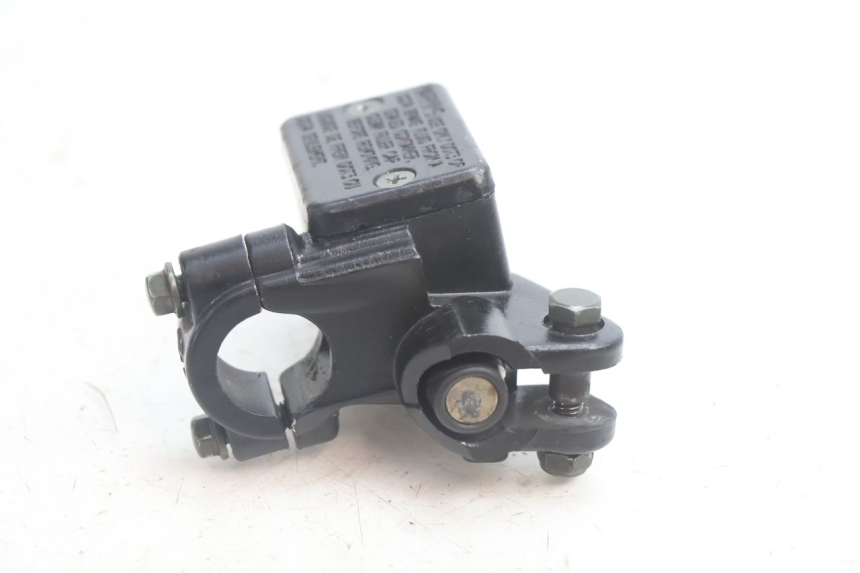 photo de FRONT BRAKE MASTER CYLINDER LAZIO RENO 50 (2016 - 2021) - Alternative perspective