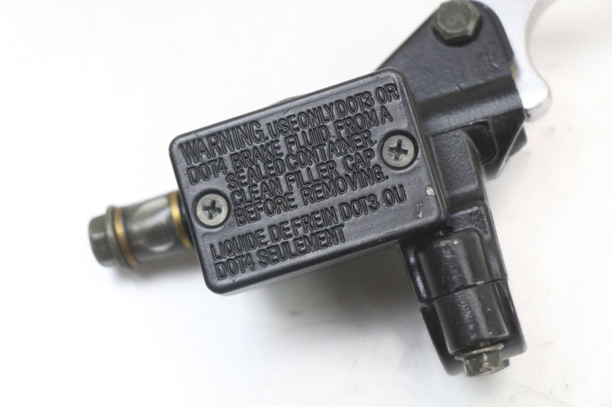 photo de FRONT BRAKE MASTER CYLINDER APOLLO RFZ 140 - Component detail