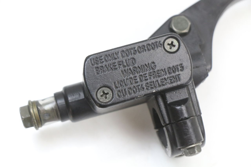 photo de FRONT MASTER CYLINDER TNT MOTOR ROMA 10' 4T 50 (2019 - 2022) - Zoom on usage condition