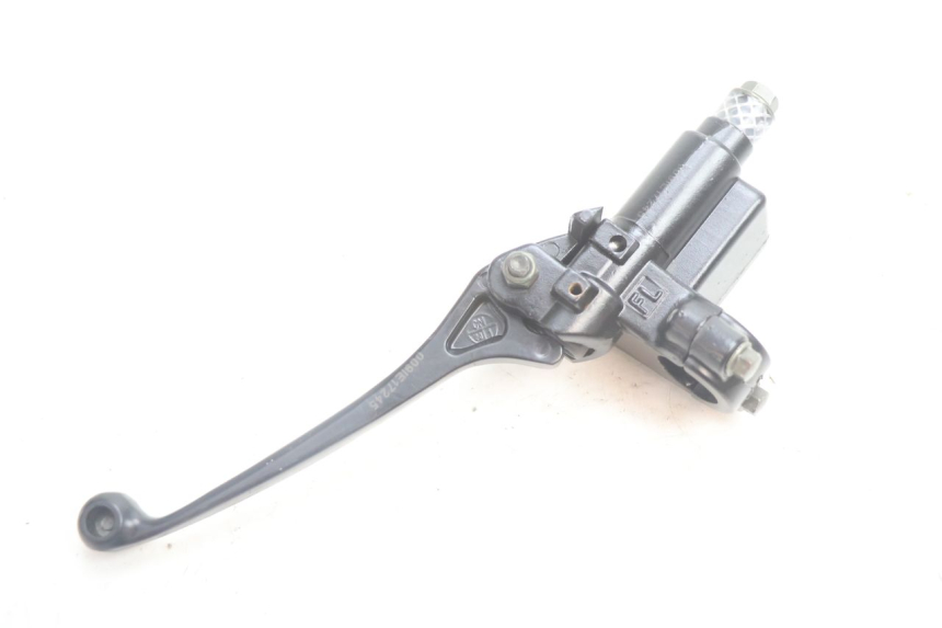 photo de FRONT BRAKE MASTER CYLINDER TNT MOTOR ROMA 12' 2T 50 (2007 - 2018) - Fixing points details