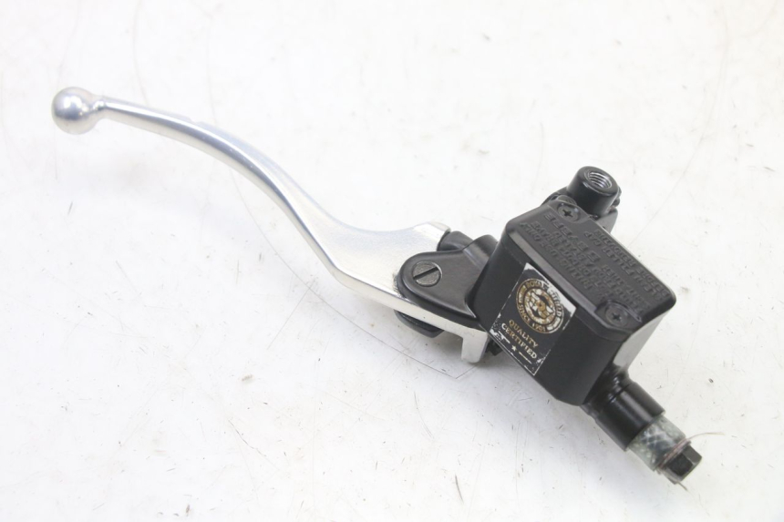 photo de FRONT BRAKE MASTER CYLINDER ROYAL ENFIELD HYMALAYAN 410 (2016 - 2023) - Technical close-up