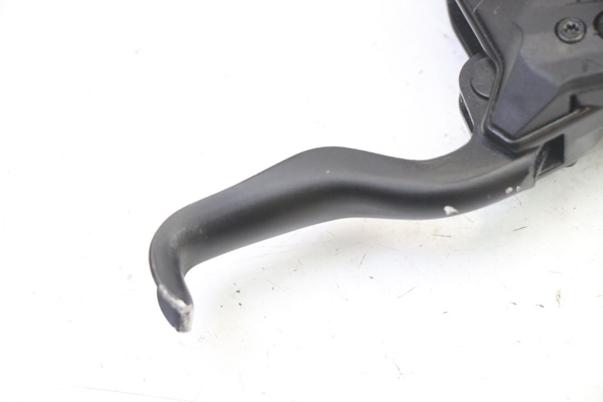 photo de FRONT BRAKE MASTER CYLINDER HERO S10 1 - Product overview