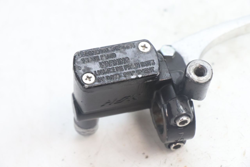 photo de FRONT BRAKE MASTER CYLINDER JM MOTORS SANTANA EVO 50 (2024 - 2026) - Component detail