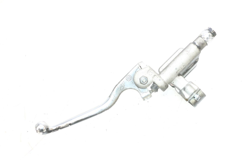 photo de FRONT BRAKE MASTER CYLINDER PEUGEOT SATELIS COMPRESSOR K15 125 (2006 - 2009) - Zoom on usage condition
