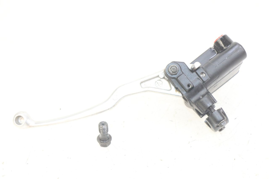 photo de FRONT BRAKE MASTER CYLINDER PEUGEOT SATELIS 125 (2010 - 2012) - Alternative perspective