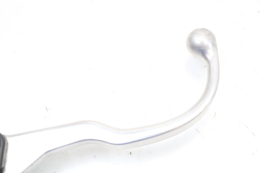 photo de FRONT BRAKE MASTER CYLINDER PEUGEOT SATELIS 125 (2010 - 2012) - Fixing points details