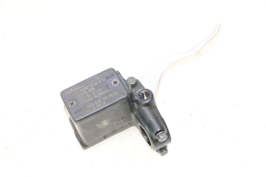 photo de FRONT BRAKE MASTER CYLINDER PEUGEOT SATELIS 125 (2013 - 2018) - Fixing points details