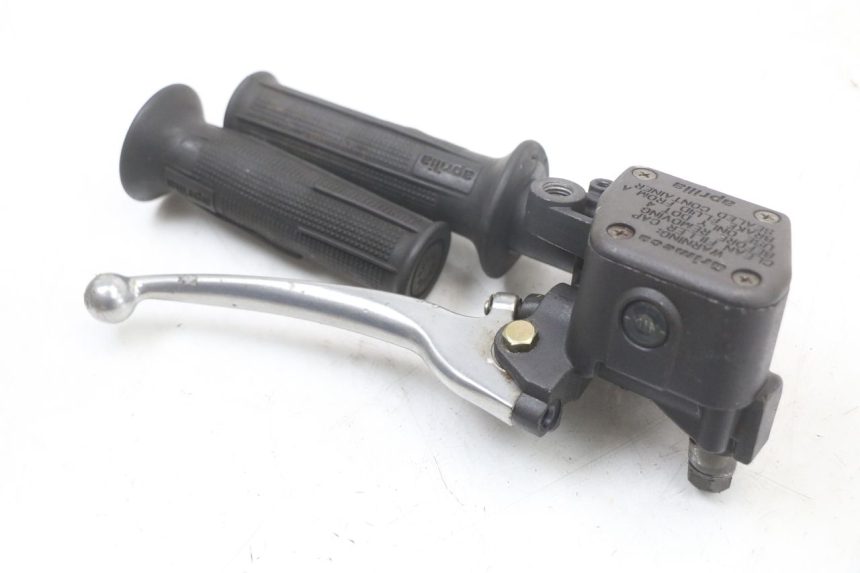 photo de FRONT BRAKE MASTER CYLINDER APRILIA SCARABEO GT 125 (1999 - 2007) - Component detail