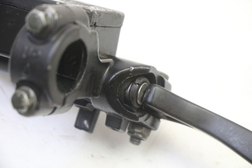 photo de FRONT BRAKE MASTER CYLINDER DERBI SENDA SM DRD 50 (2008 - 2013) - Alternative perspective