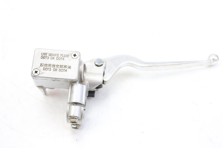 photo de FRONT MASTER CYLINDER KYMCO SENTO 100 (2008 - 2013) - Alternative perspective