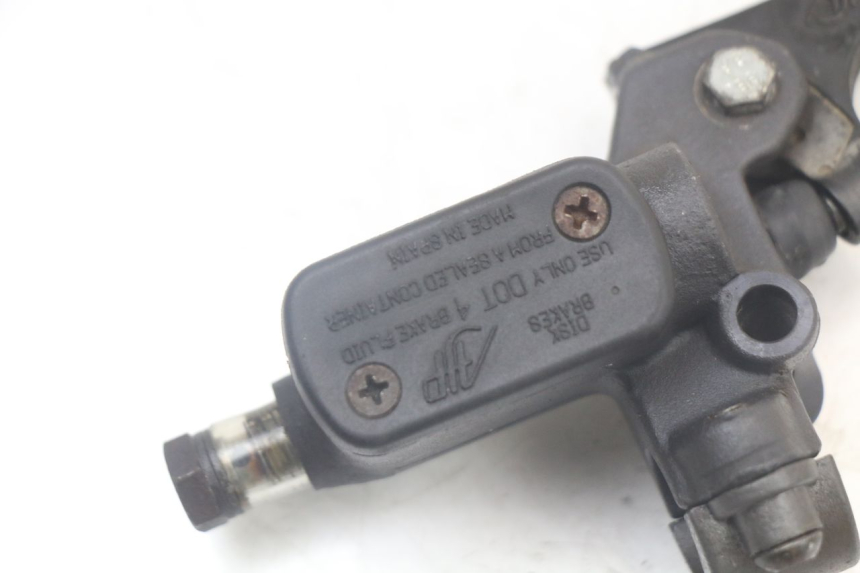 photo de FRONT BRAKE MASTER CYLINDER PEUGEOT SPEEDFIGHT 100 (1997 - 2007) - Component detail
