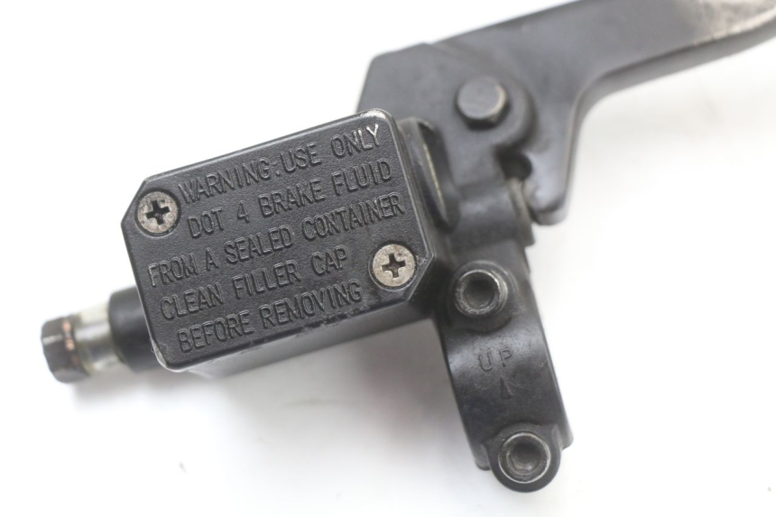 photo de FRONT BRAKE MASTER CYLINDER APRILIA SR CARB LC 2T 50 (2004 - 2012) - Alternative perspective