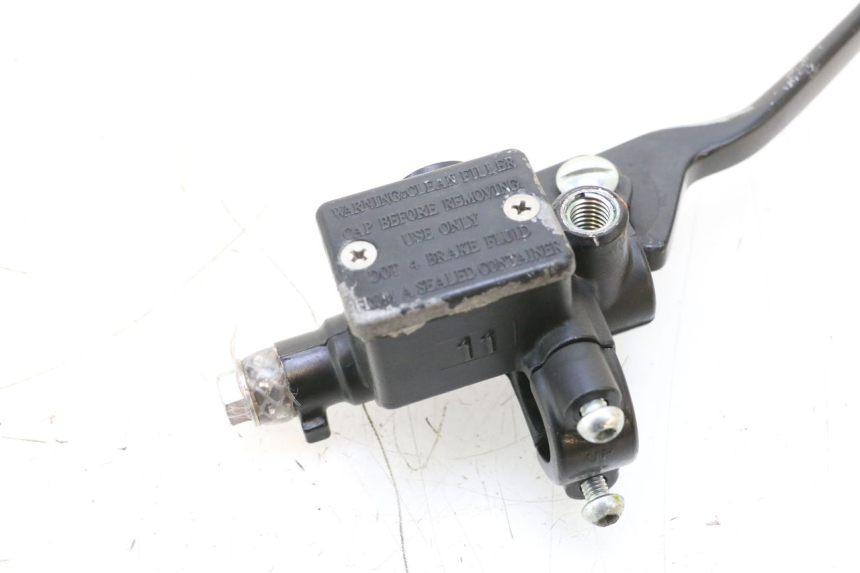 photo de FRONT BRAKE MASTER CYLINDER APRILIA SR MOTARD 50 (2012 - 2018) - Component detail