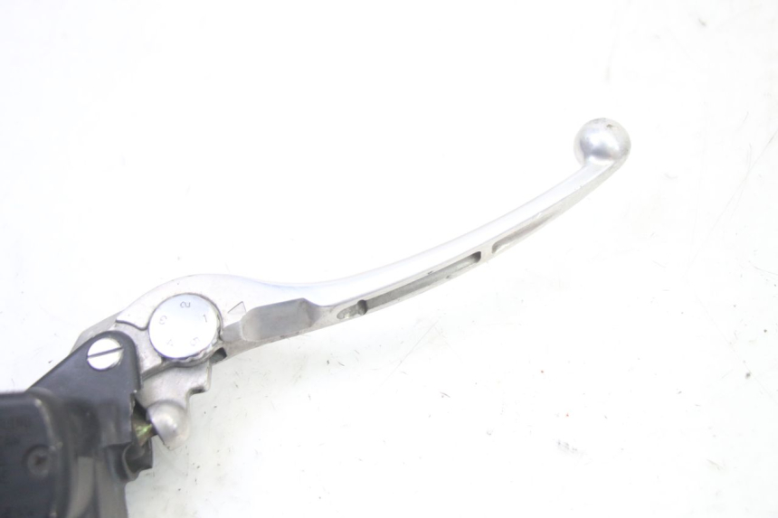 photo de FRONT BRAKE MASTER CYLINDER HONDA ST PAN EUROPEAN 1300 (2002 - 2013) - Alternative perspective
