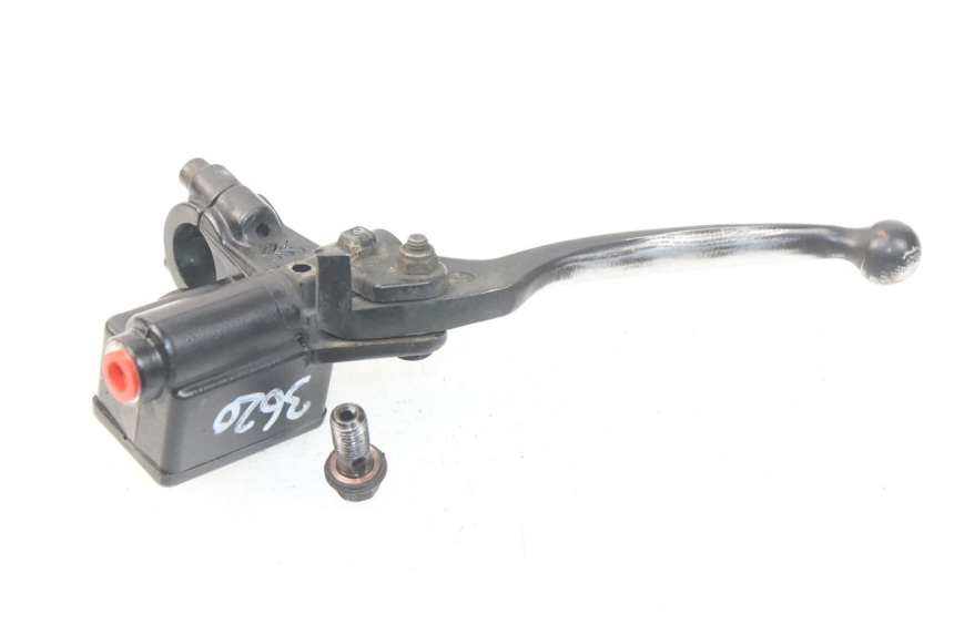 photo de FRONT BRAKE MASTER CYLINDER PEUGEOT STREETZONE 2T 50 (2014 - 2019) - Zoom on usage condition