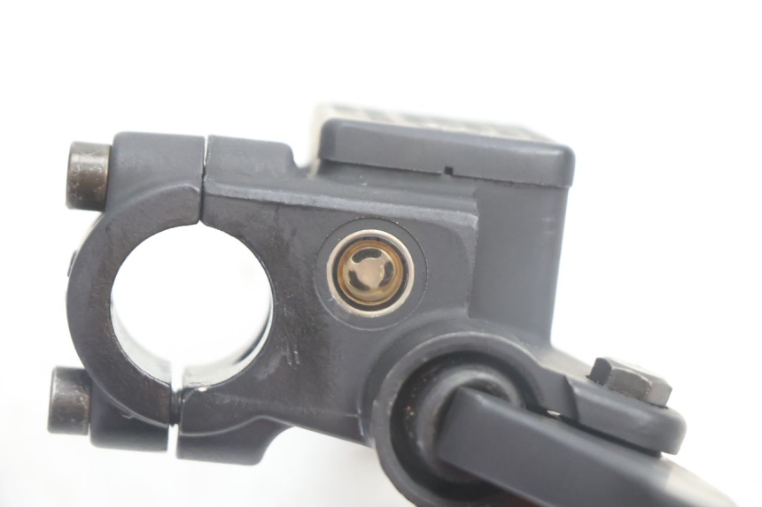 photo de FRONT BRAKE MASTER CYLINDER PEUGEOT STREETZONE NAKED 2T 50 (2014 - 2018) - Surface and material condition
