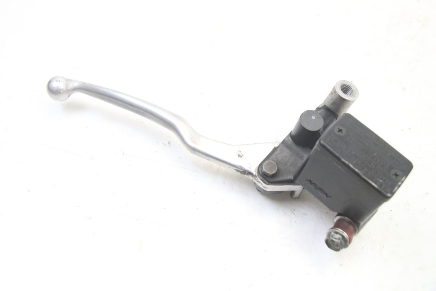 photo de FRONT BRAKE MASTER CYLINDER SUZUKI BURGMAN 125 (2015 - 2017) - Technical close-up