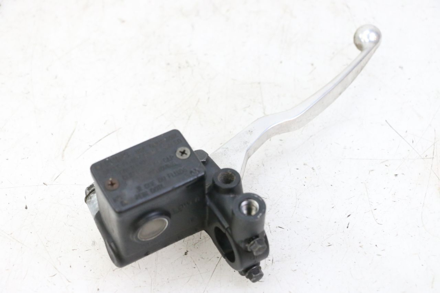 photo de FRONT BRAKE MASTER CYLINDER SUZUKI BURGMAN 125 (2007 - 2014) - Component detail