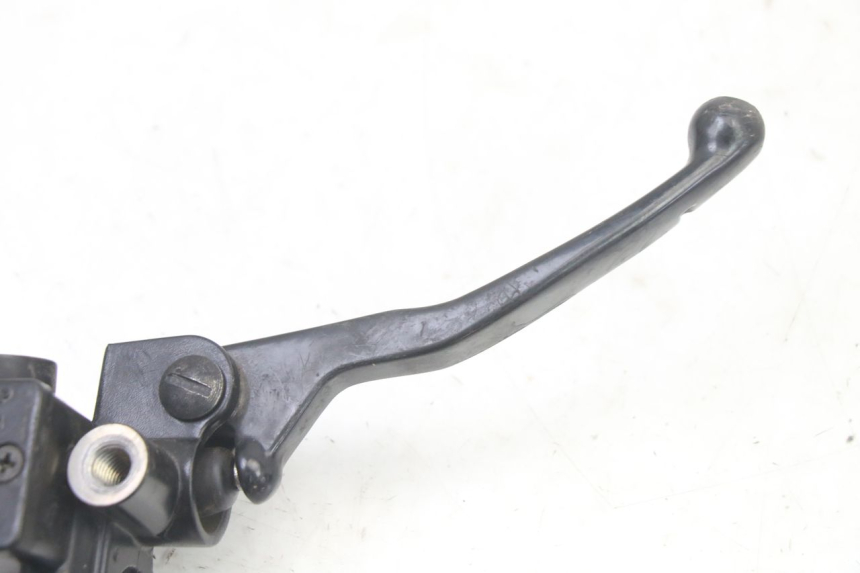 photo de FRONT MASTER CYLINDER APRILIA SXR 50 (2021 - 2023) - Zoom on usage condition