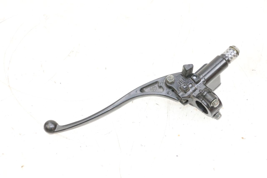 photo de FRONT BRAKE MASTER CYLINDER NECO TEMPO 4T 50 (2022 - 2026) - Zoom on usage condition