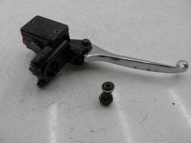 photo de FRONT BRAKE MASTER CYLINDER TNT MOTOR ROMA 10' 4T 50 (2007 - 2018) - Component detail