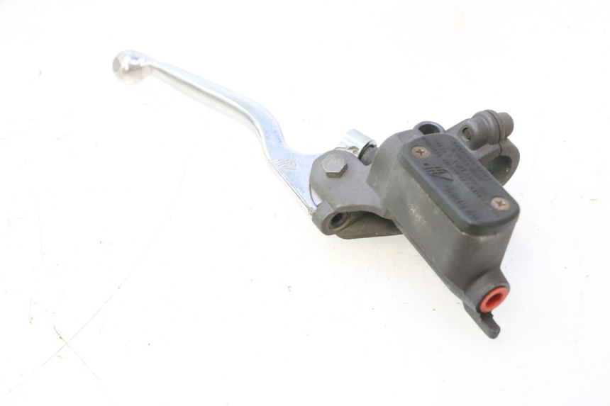 photo de FRONT BRAKE MASTER CYLINDER PEUGEOT TREKKER 50 (1995 - 2004) - Surface and material condition