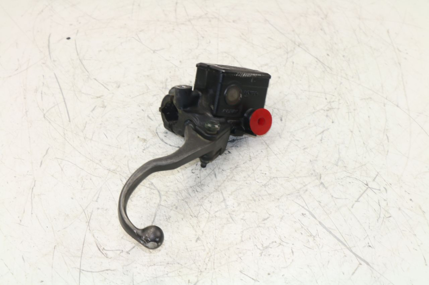 photo de FRONT BRAKE MASTER CYLINDER TRIUMPH TIGER 955 (2001 - 2004) - Fixing points details