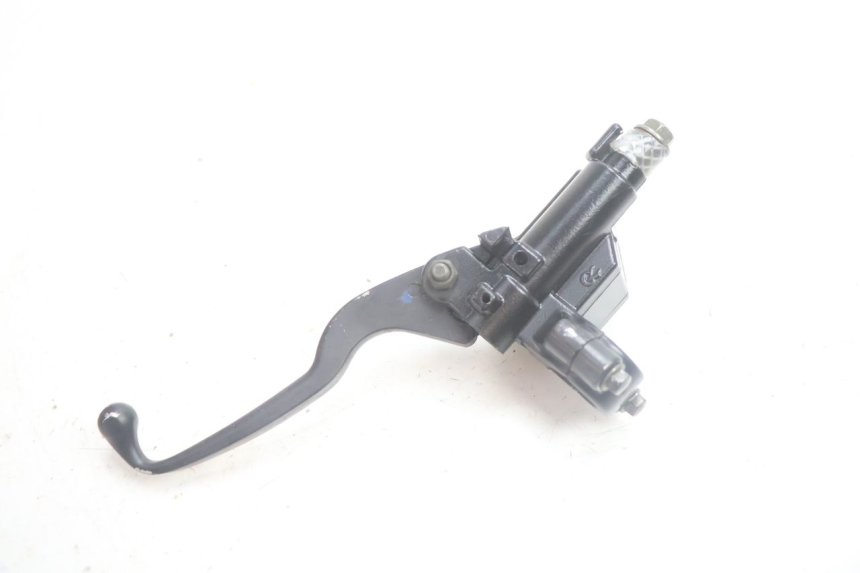 photo de FRONT BRAKE MASTER CYLINDER PEUGEOT TWEET 4T 50 (2018 - 2022) - Fixing points details