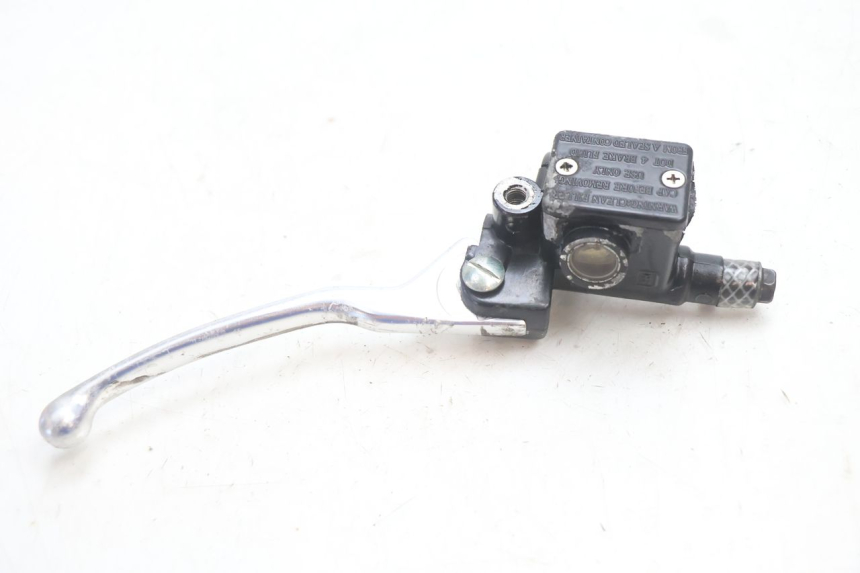 photo de FRONT BRAKE MASTER CYLINDER PIAGGIO TYPHOON 50 (2000 - 2009) - Alternative perspective