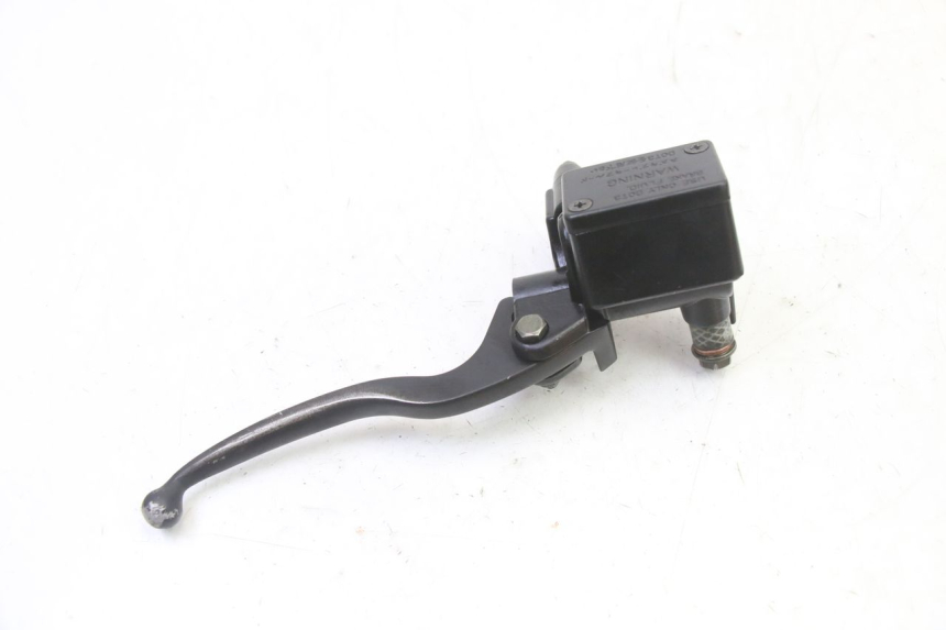 photo de FRONT BRAKE MASTER CYLINDER PEUGEOT V-CLIC VCLIC 50 (2007 - 2013) - Alternative perspective