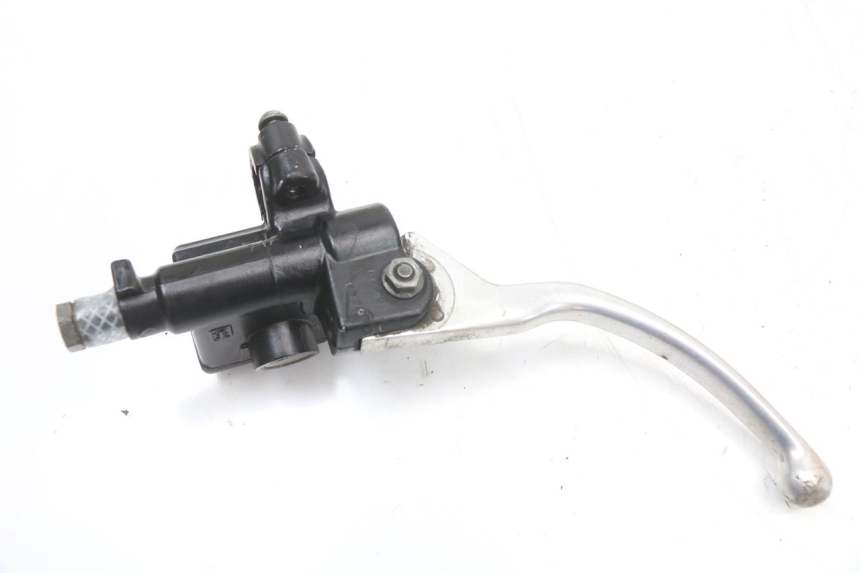 photo de FRONT BRAKE MASTER CYLINDER PIAGGIO VESPA S 2T 50 (2007 - 2014) - Technical close-up