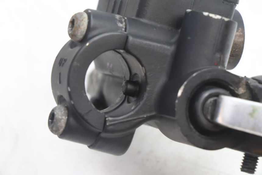photo de FRONT BRAKE MASTER CYLINDER PIAGGIO VESPA S 2T 50 (2007 - 2014) - Technical close-up