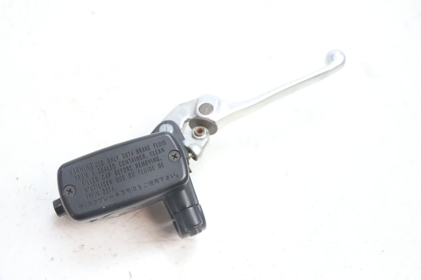 photo de FRONT BRAKE MASTER CYLINDER HONDA VFR FI RC46 800 (1998 - 2001) - Main view