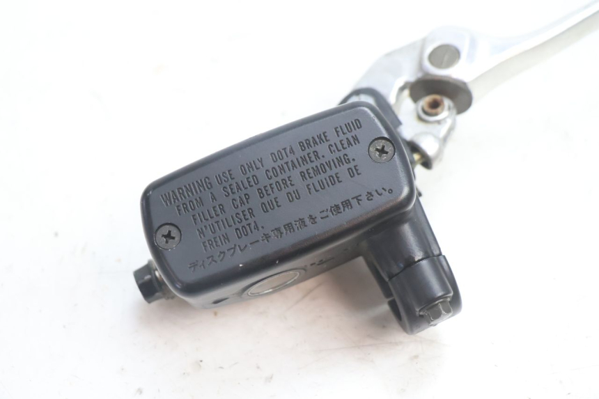 photo de FRONT BRAKE MASTER CYLINDER HONDA VFR FI RC46 800 (1998 - 2001) - Component detail