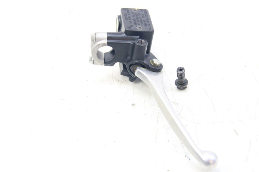 photo de FRONT BRAKE MASTER CYLINDER HONDA VISION NSC R 50 (2013 - 2015) - Zoom on usage condition